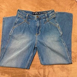 Mom Jeans Medium Washed Hollister Jeans Size 7R 28W